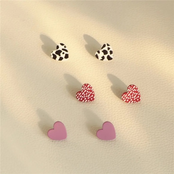 **SHARNI* 6-Pc Assorted Design Fashion Heart Earring Set - Picture 2 of 3